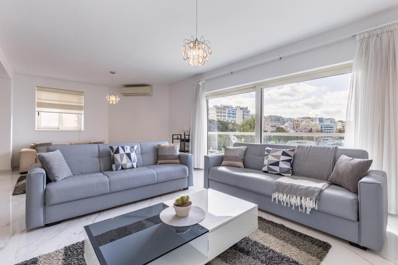 Stunning - Sunnyside 3-Bedroom Слима Экстерьер фото