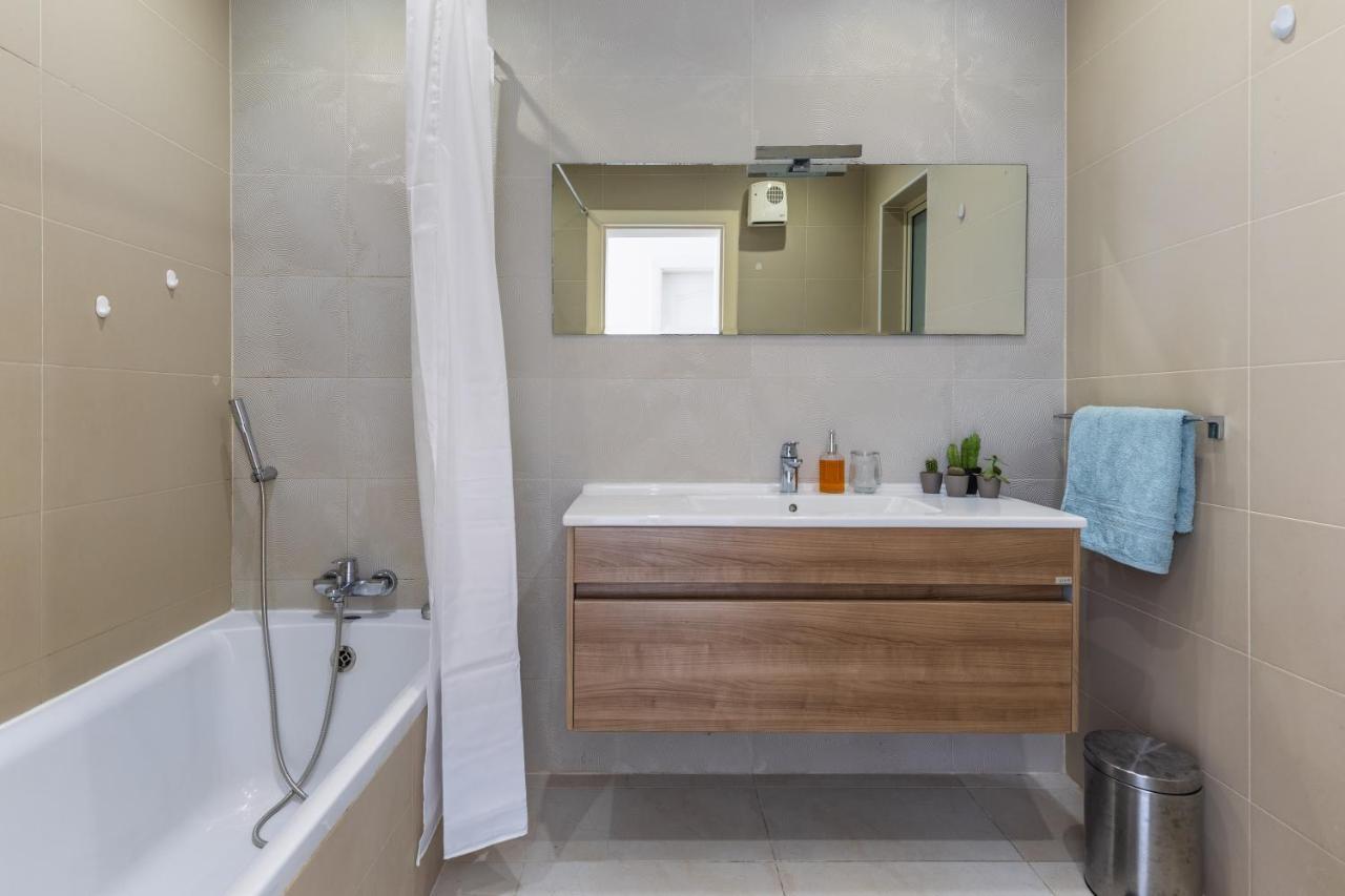 Stunning - Sunnyside 3-Bedroom Слима Экстерьер фото