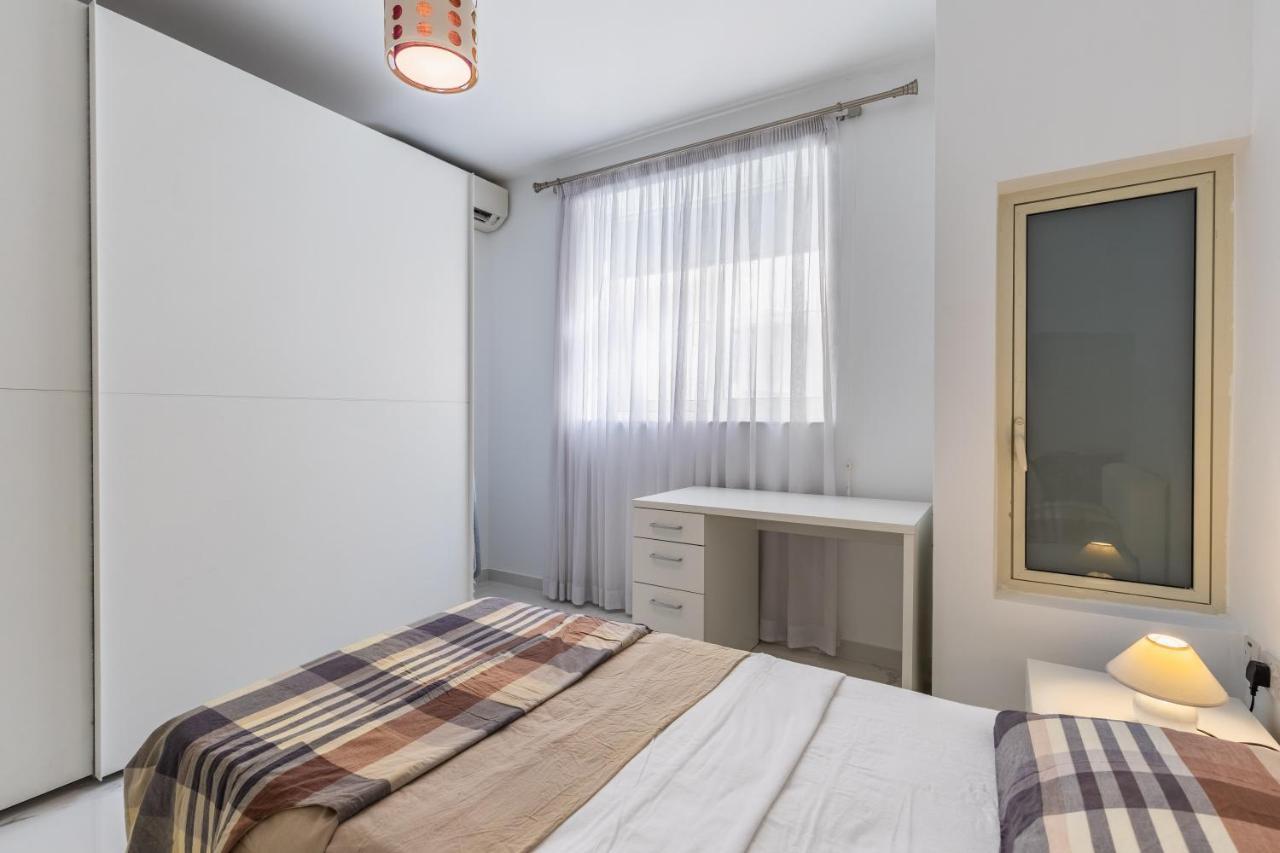 Stunning - Sunnyside 3-Bedroom Слима Экстерьер фото